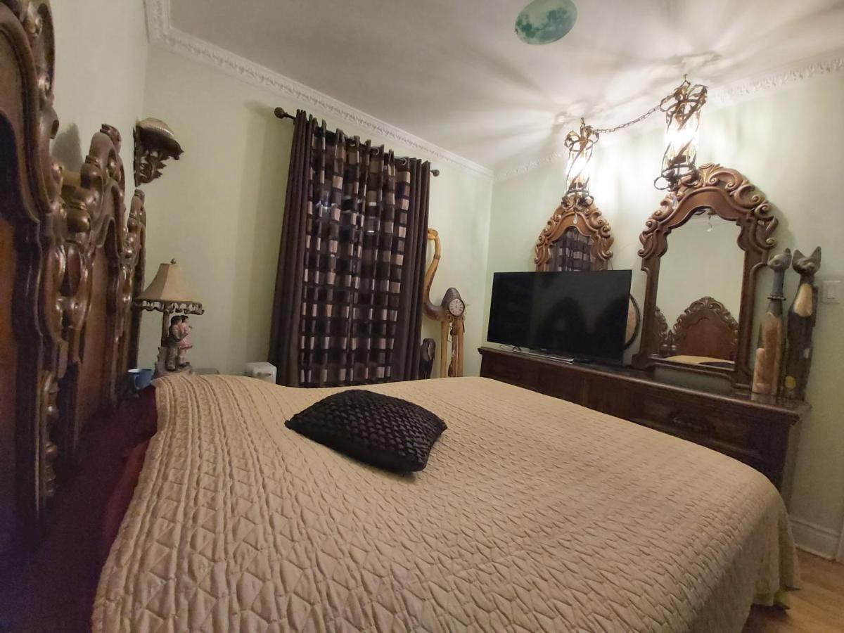 مونتريال Lovely Classic Room المظهر الخارجي الصورة