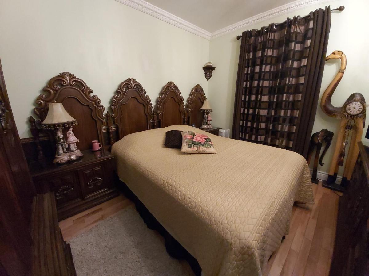 مونتريال Lovely Classic Room المظهر الخارجي الصورة
