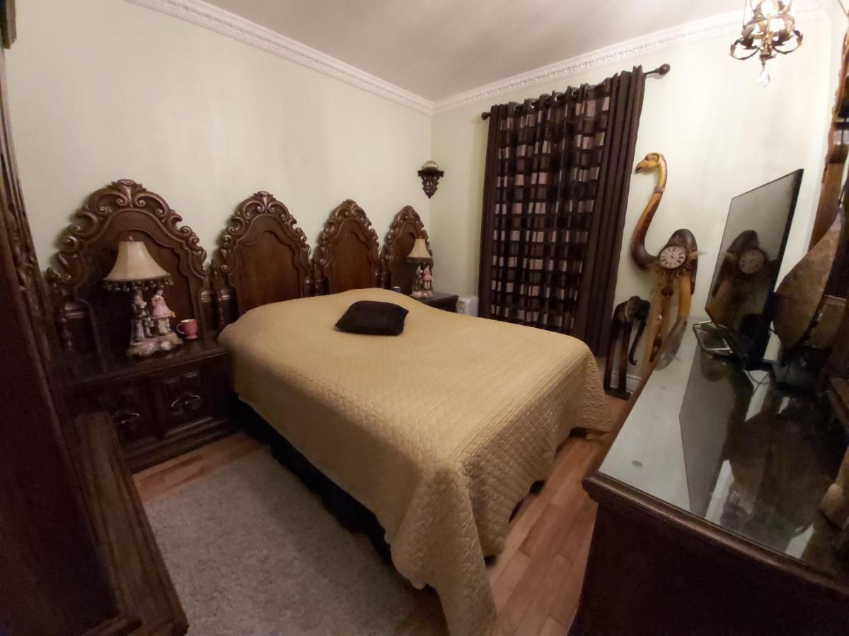 مونتريال Lovely Classic Room المظهر الخارجي الصورة