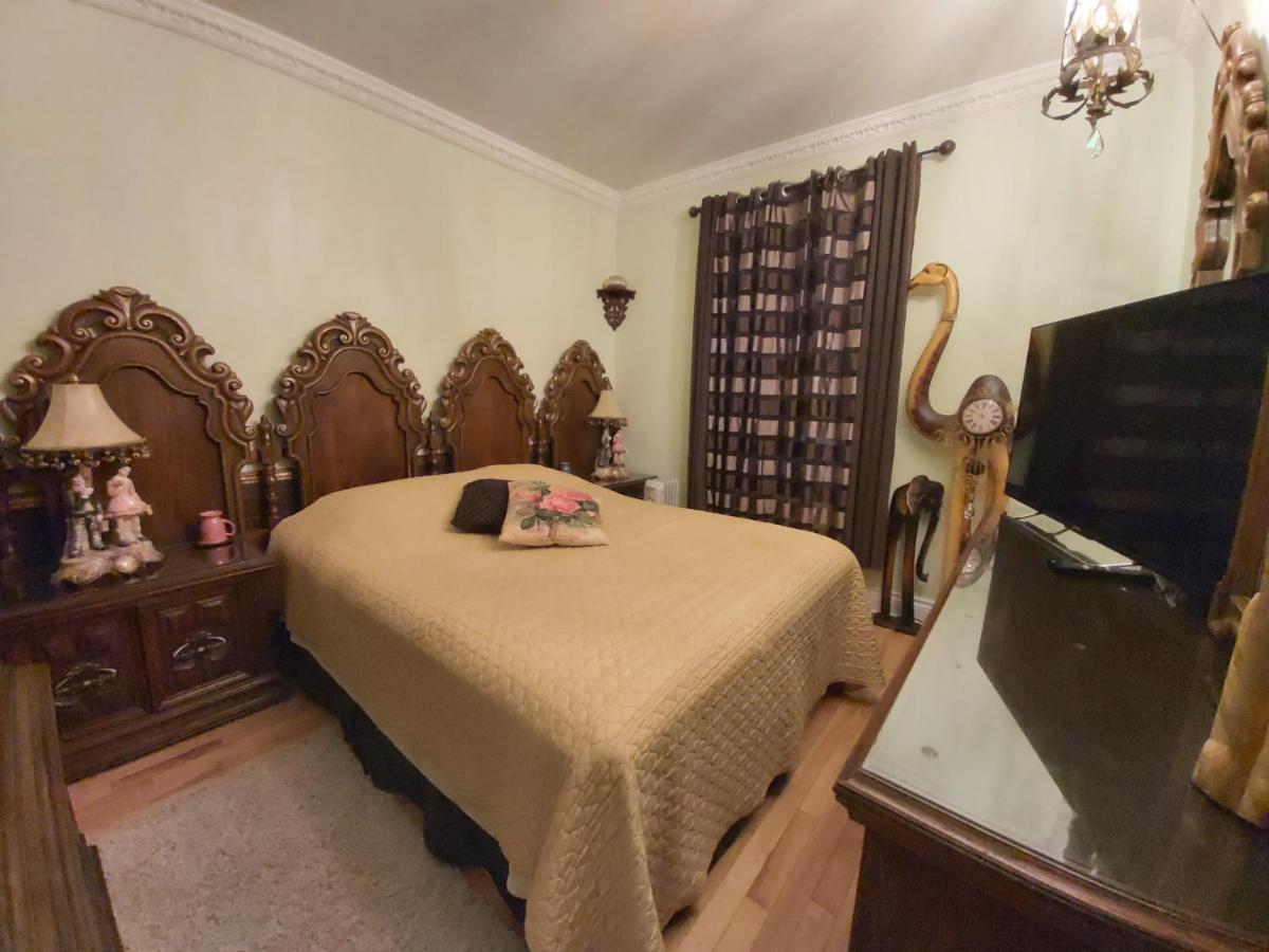 مونتريال Lovely Classic Room المظهر الخارجي الصورة